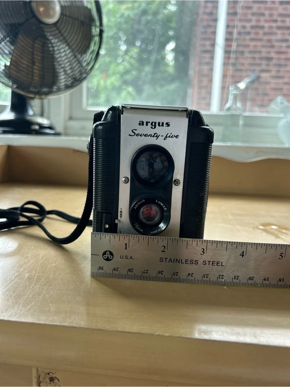 Argus Seventy-Five Twin Lens Camera – Black and Silver